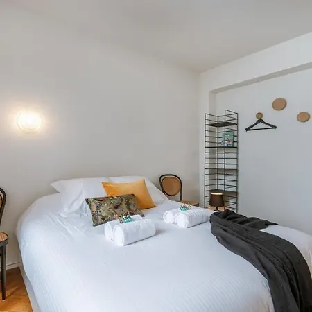Apartment Cosy With Lateral Seaview In Ostend