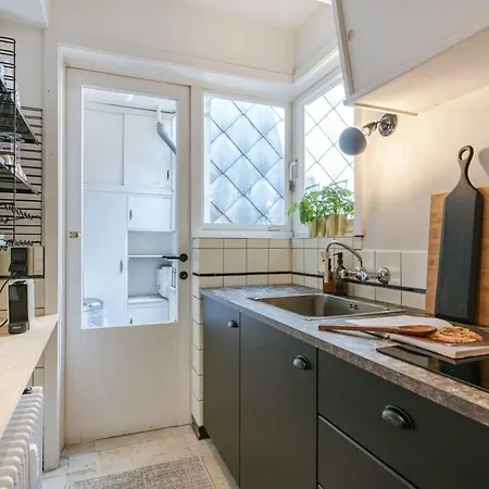 Cosy With Lateral Seaview In * Ostend