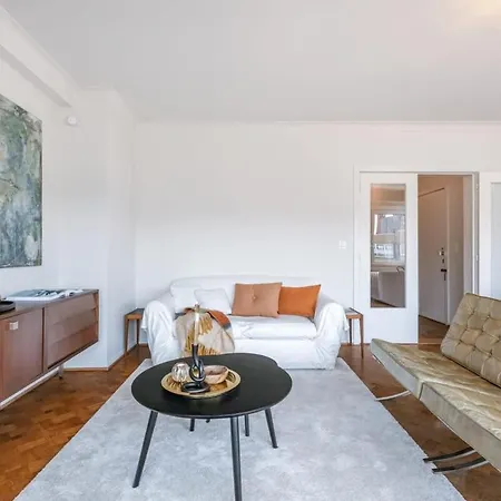Apartment Cosy With Lateral Seaview In Ostend