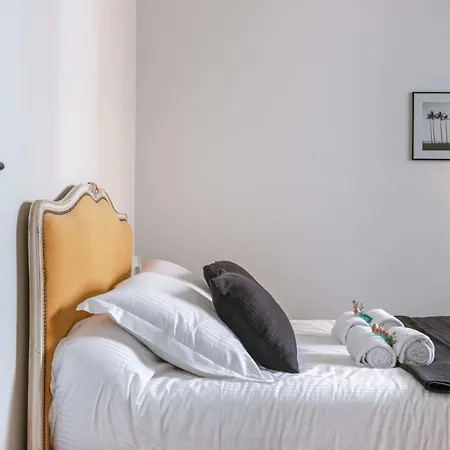 Apartment Cosy With Lateral Seaview In Ostend